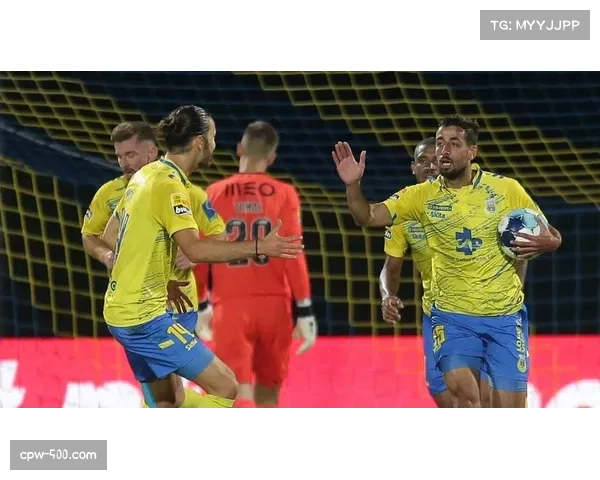 阿罗卡客场表现低迷,边路防守漏洞成主要短板 阿罗卡客场表现低迷,边路防守漏洞成主要短板